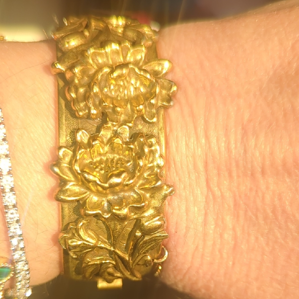 Vintage Victorian Revival Floral Repoussé Hinged Bangle Bracelet w/ Safey Chain